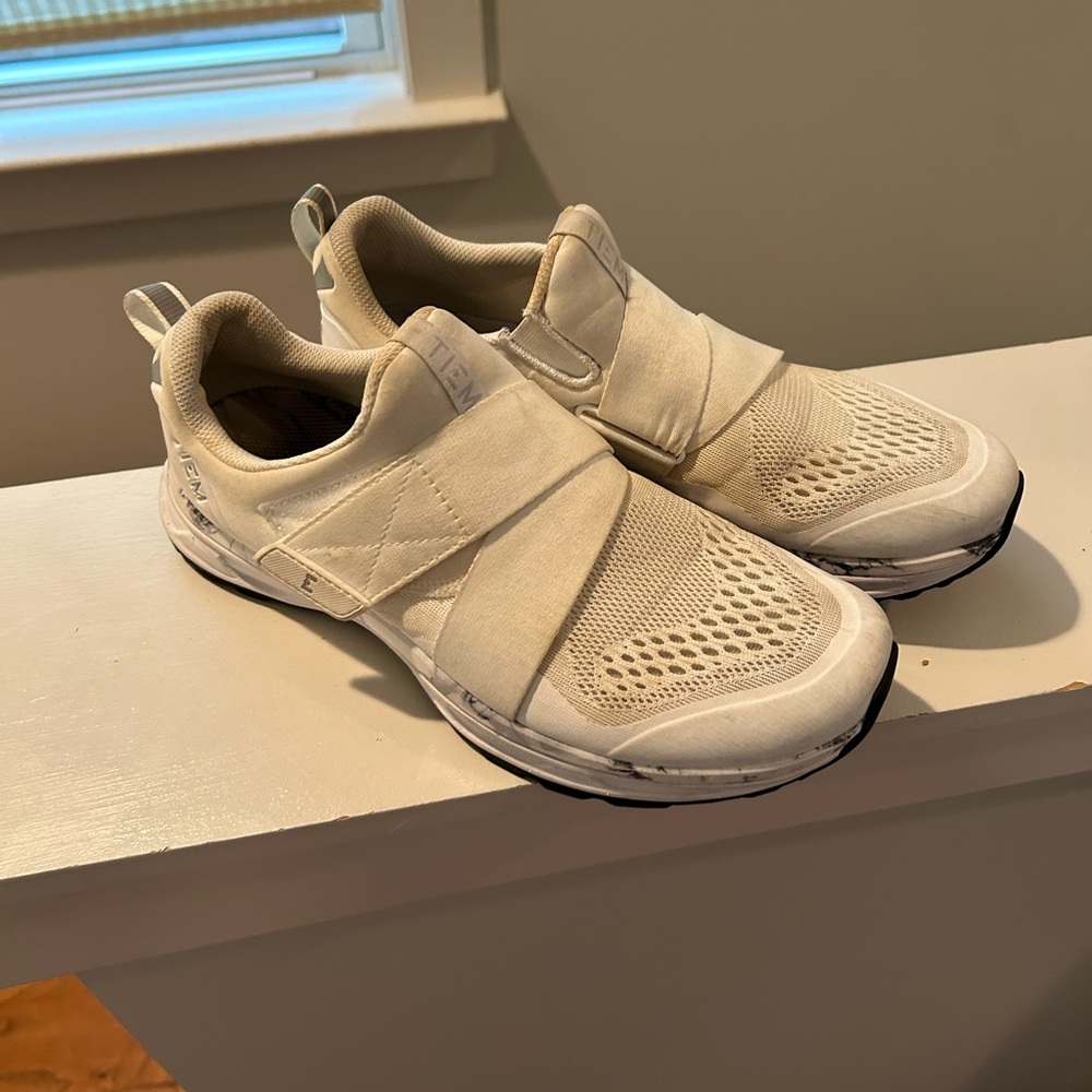 TIEM Slipstream Cycling Shoe 10 Women’s